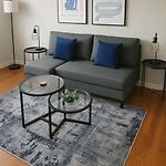 Cozy 2Br Apt Near Parks & Shops - Kimball A2