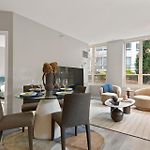 The Bernardin Gold Coast Luxury Apartments Near Magnificent Mile