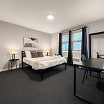 Cozy 1Br Apt Near Dining & Shops - Kimball C2