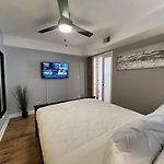 Bridgeport Place - Free Parking, Mccormick Place-Sox Park