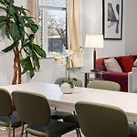 Stylish 3Br Gem In Prime Location