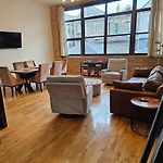 4 Bedroom Sleeps 20 People
