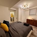 Gold Coast 2Br Suite Near Oak Street