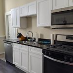 Downtown Vintage Chicago Apt