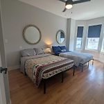 Updated 3 Bedroom Chicago Downtown Pilsen