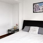 Location! Location! 2Bd 1Bth Spacious Apartment!