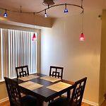 Spacious 2Br Near Univ Of Chicago Home Away From Home