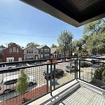 Renovated 3 Bedroom Chicago Downtown Pilsen