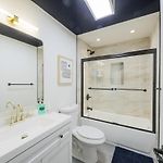 Luxury 6Br Loft Suite Perfect For 12 Guests With Skyline Views, Optional Parking And Gym Access Near Mccormick Place And Soldier Field