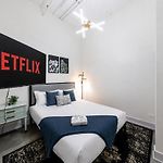 Luxury 6Br Loft Suite Perfect For 12 Guests With Skyline Views, Optional Parking And Gym Access Near Mccormick Place And Soldier Field