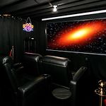 Sleeps 18 • 7Br • Gym • Game Room • Theater