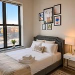 Spacious And Luxurious 3Br Near Mccormick Place And Soldier Field With Optional Parking - Sleeps 10