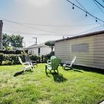 Free Parking L Patio And Fire Pit L Near Train, Attractions And Ord L Dog Friendly