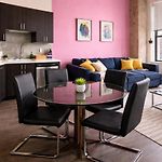Modern 2Br Loft With Amazing City Skyline View And Optional Parking For 8 Guests Near Mccormick Place And Soldier Field