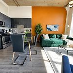 Family Friendly 2Br South Loop Suite With Optional Parking And Gym Access Sleeps Up To 8 Near Mccormick Place And Soldier Field