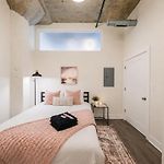 Chicago 2Br City Retreat With Optional Parking And Gym Access Near Mccormick Place And Soldier Field