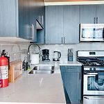 Stylish 2Br Suite With Optional Parking & Gym Access Near Lakefront, Shedd Aquarium And Mccormick Center