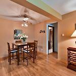 Mins From O\'Hare • Safe Location • Private Parking