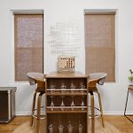 Wicker Park 1-Br Walk To Train & Grocery Easy Downtown Access