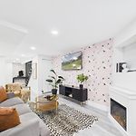 Addison Art Deco Flat