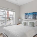 Landing Modern 2Bd Clubhouse Gym
