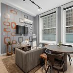 The Plymouth Chicago 4-Br Apartment In Printers Row - Free Parking, Gym & Rooftop