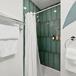 The Plymouth Chicago 3Bd