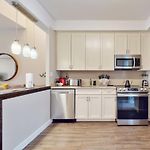 Dearborn Duplex L Sleeps 10 L Free Parking