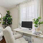 Arcade • Theater • Gym • Office • Sleeps 15