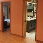 Native Garden At Chicago\'S Edge With Free Parking