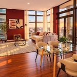 29Th Floor 2Br Suite With Balcony And Gym