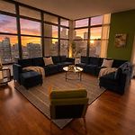 29Th Floor 2Br Grant Park Suite With Balcony, Gym