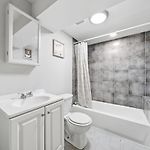Cozy Woodlawn Garden Apt
