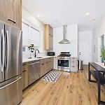 The Zen Duplex Two Private Suites For Groups