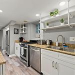 River West Retreat 2 Bedroom Garden Unit