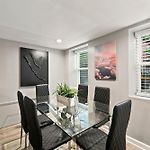 River West Retreat 2 Bedroom Garden Unit