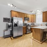 Heart Of East Village 2-Bed 2-Bath Peaceful Oasis Condo