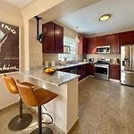 Steps To Beach & Designer Lakefront Stay With Free Parking