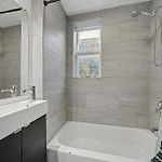 Cozy Pilsen 2Br Apartment