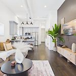 Bright & Spacious Boho Oasis A Warm Retreat