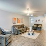 1 Mi To Washington Park: Spacious 1St-Floor Condo!