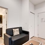 747 Lofts By Redawning - River West, Third Floor Chicago