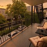 Chic Little Italy 4Br Stay With Optional Parking