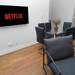 Little Italy 5Br Stay With Optional Parking