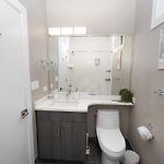 Little Italy 4Br Retreat With Optional Parking