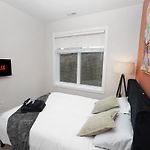 Little Italy 4Br Retreat With Optional Parking