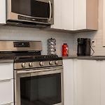 Double Play Wrigley - Prime Location Across From Wrigley Field & Transit - 2Br Apts