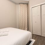 Double Play Wrigley - Prime Location Across From Wrigley Field & Transit - 2Br Apts