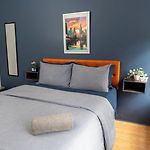 Chicago Parthenon Hostel
