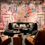 Moxy Chicago Downtown